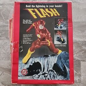 The Flash Ltd. Edition 8 1/2" Statue By Paquet /2870 DC Comics